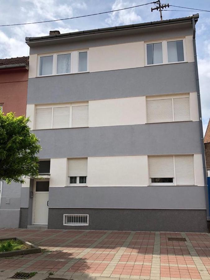 Apartman Bloom Apartment Osijek Exterior photo