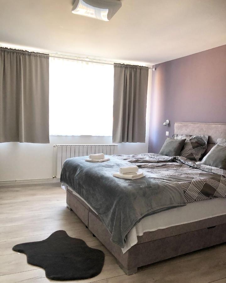 Apartman Bloom Osijek Exterior photo