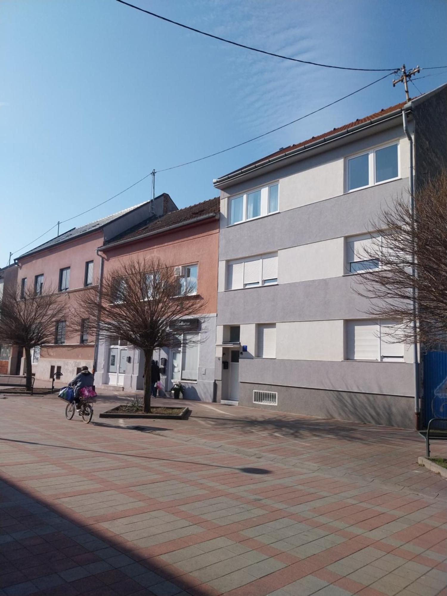 Apartman Bloom Apartment Osijek Exterior photo