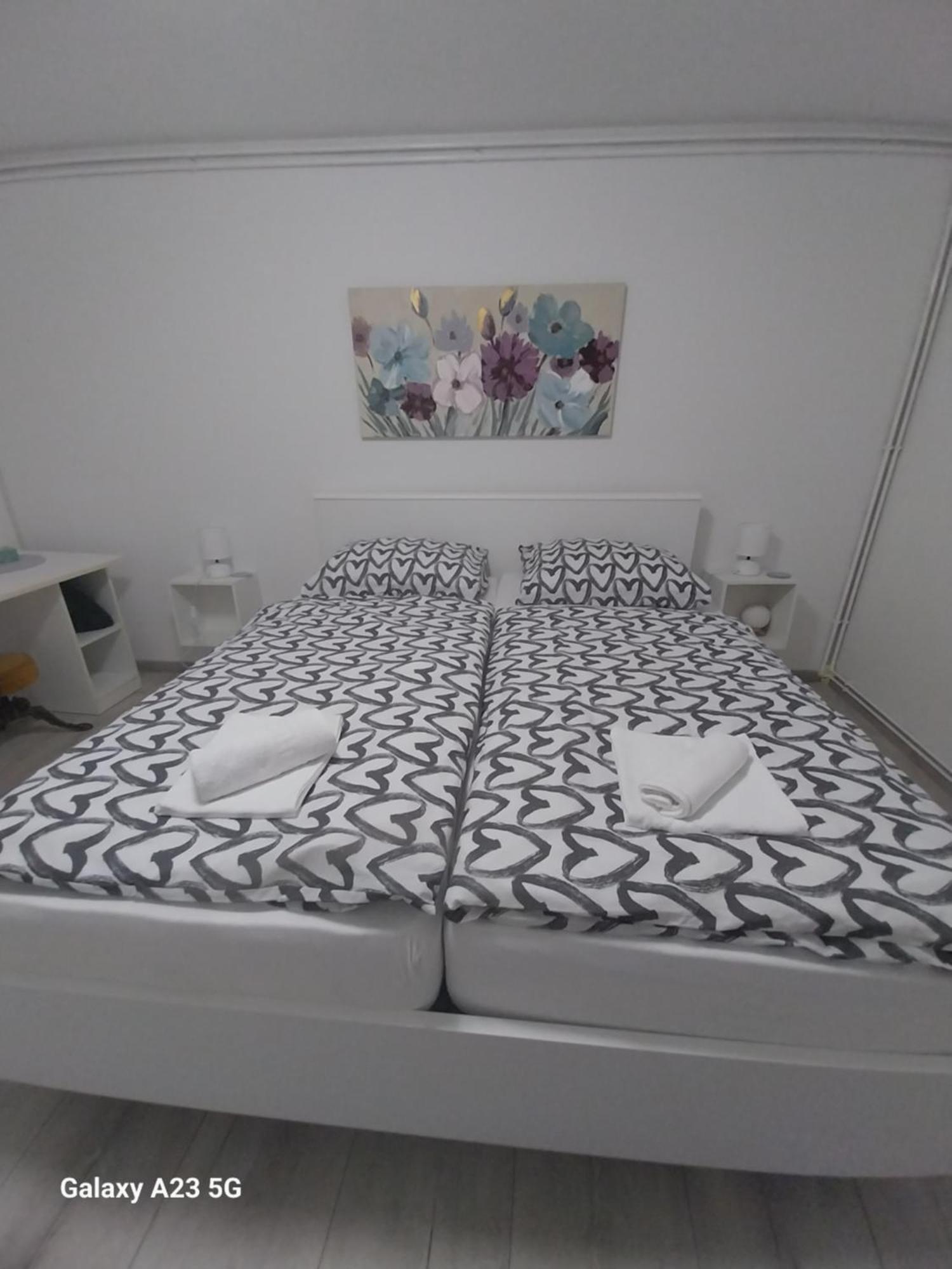 Apartman Bloom Osijek Exterior photo