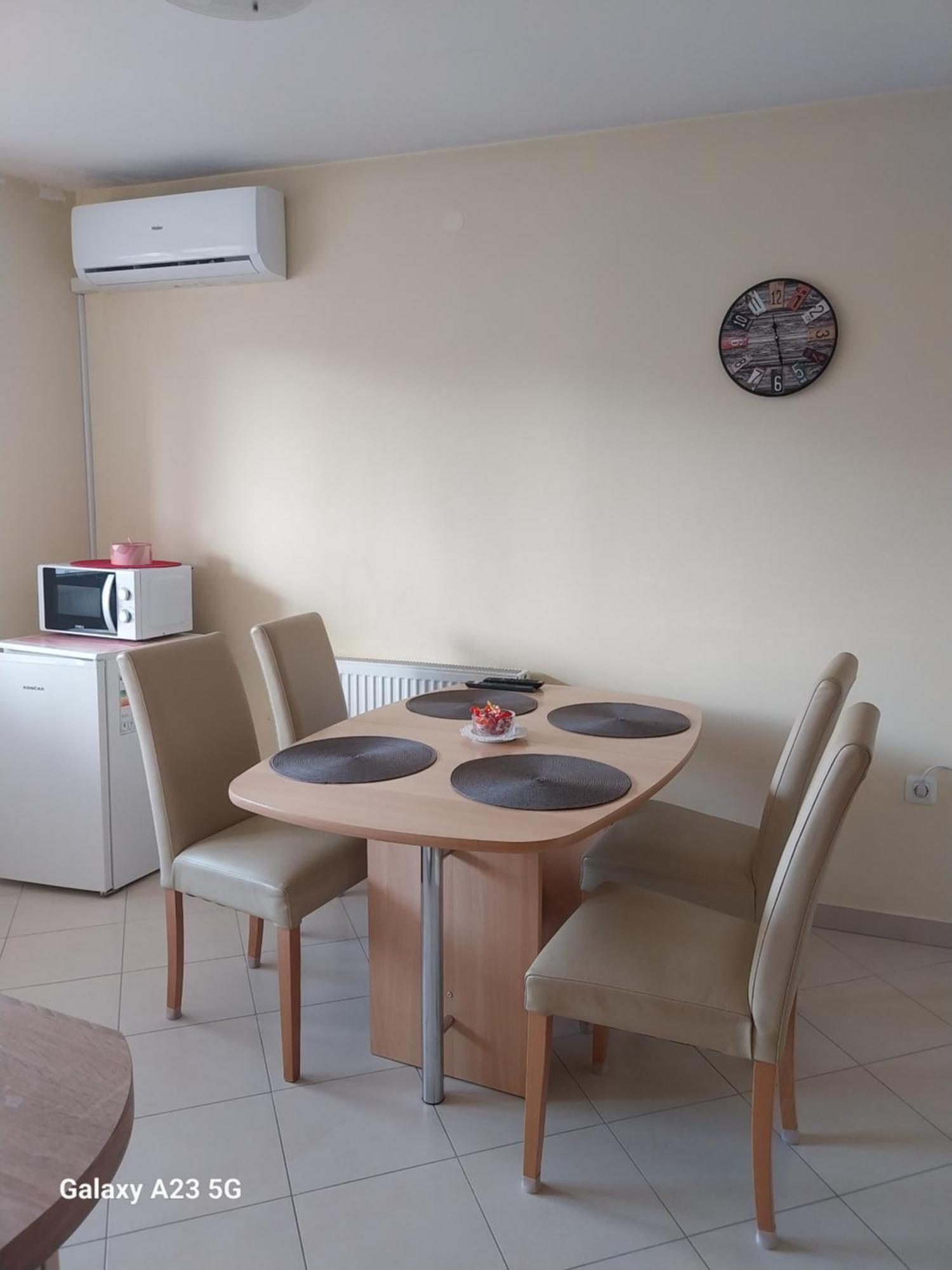 Apartman Bloom Apartment Osijek Exterior photo