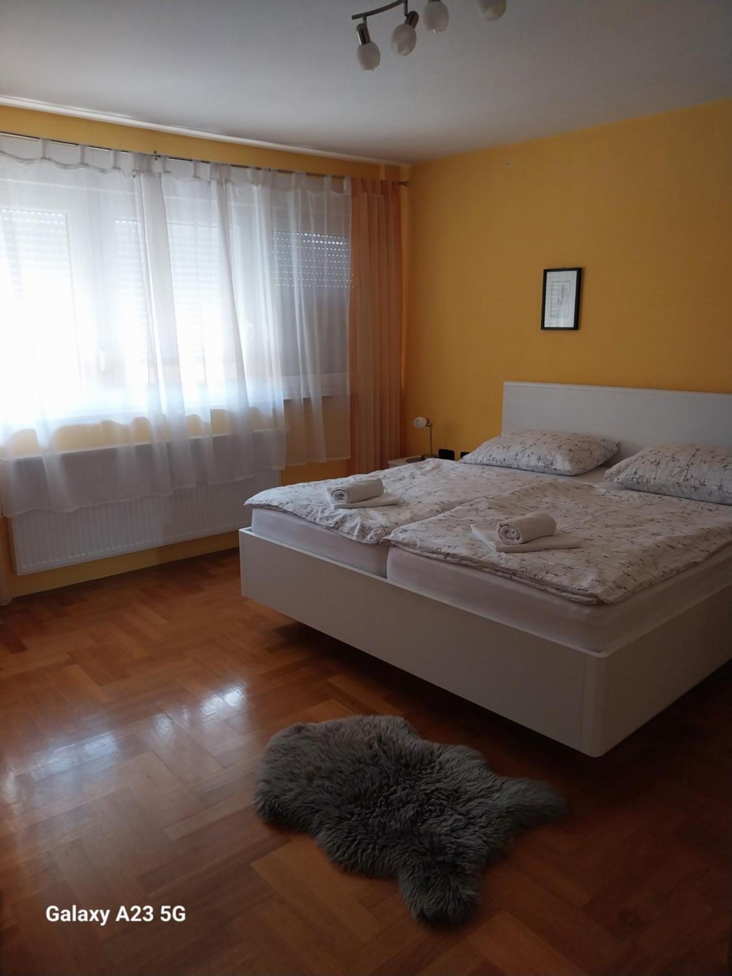 Apartman Bloom Apartment Osijek Exterior photo