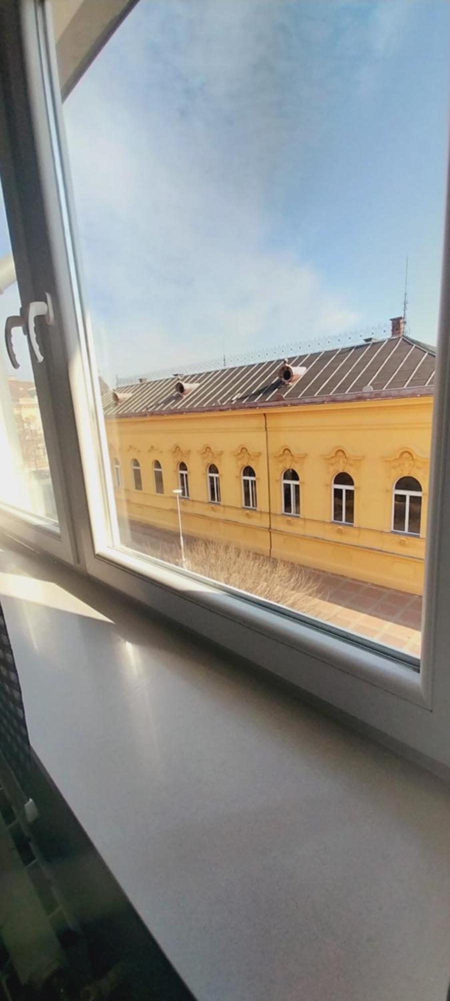 Apartman Bloom Osijek Exterior photo